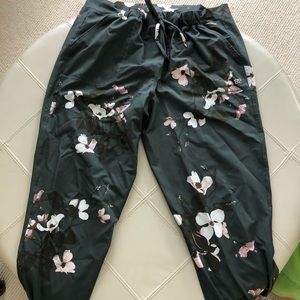 Albion Fit Orchid Jetsetters